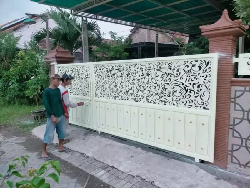 Pintu gerbang cuttinglesher