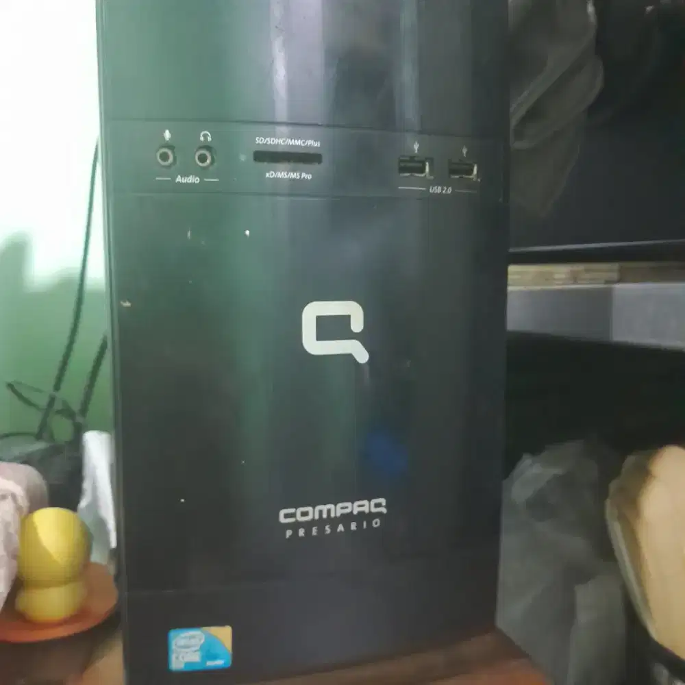 Compact presario & monitor HP 14