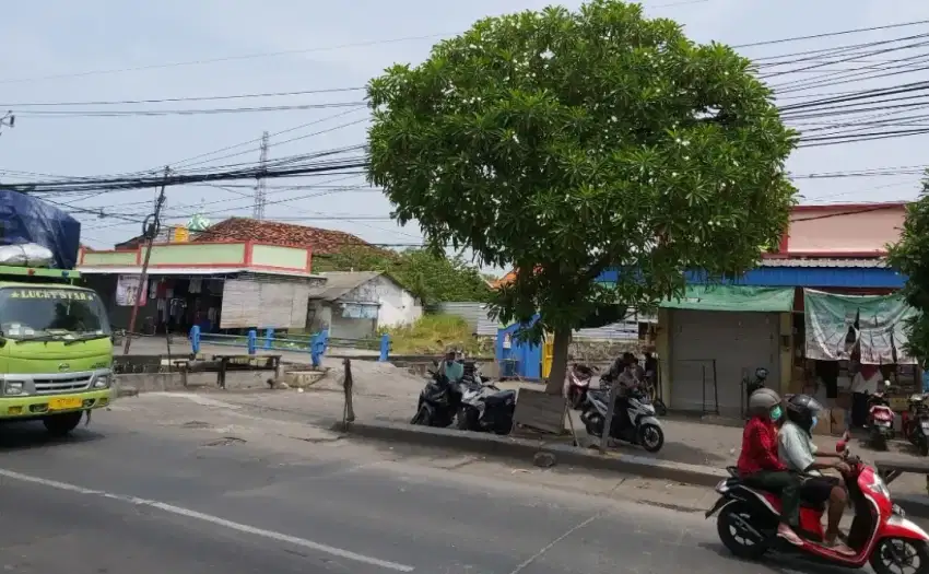Tanah area komersil untuk rumah/tempat usaha