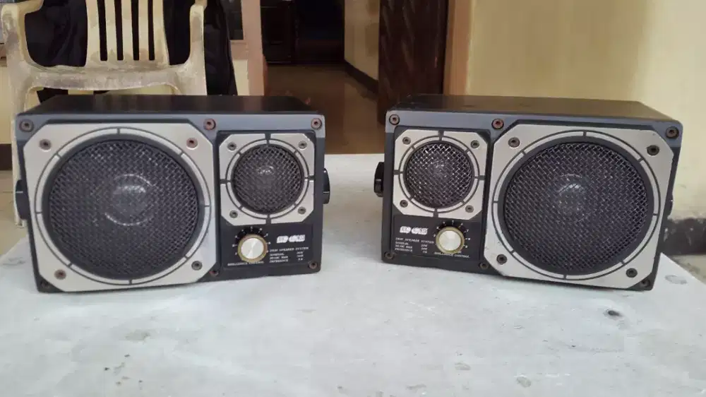 Speker body dari besi berat made in Japan suara bagus sekali