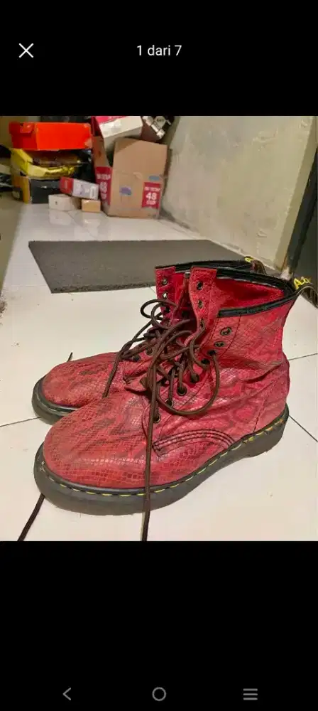 Sepatu Kulit Asli Merk Dr Martens Made In England Original Limited
