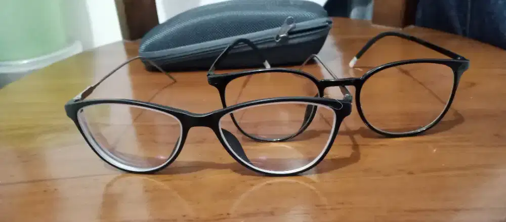 2 kacamata minus kualitas