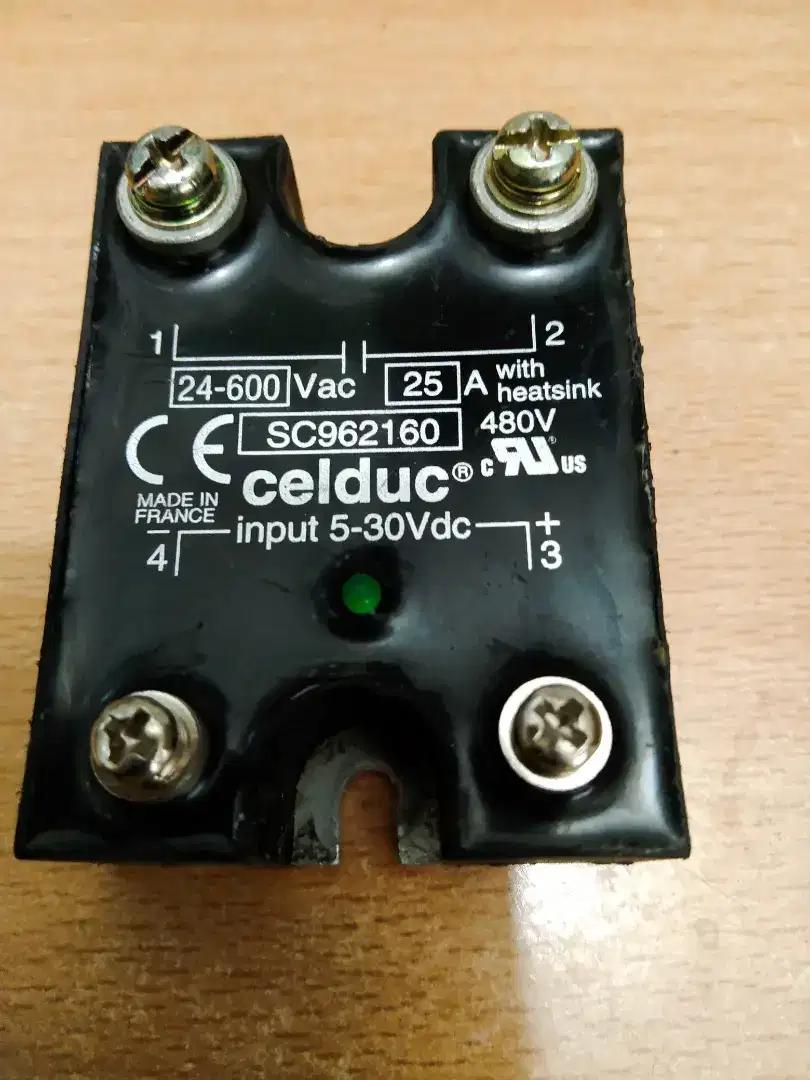 Solid state relay (SSR) input 5-30Vdc output 24-600Vac 25A