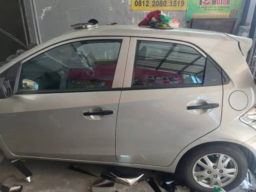 kaca film mobil penolak panas berbagai merk