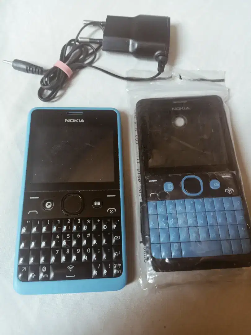 NOKIA ASHA N210