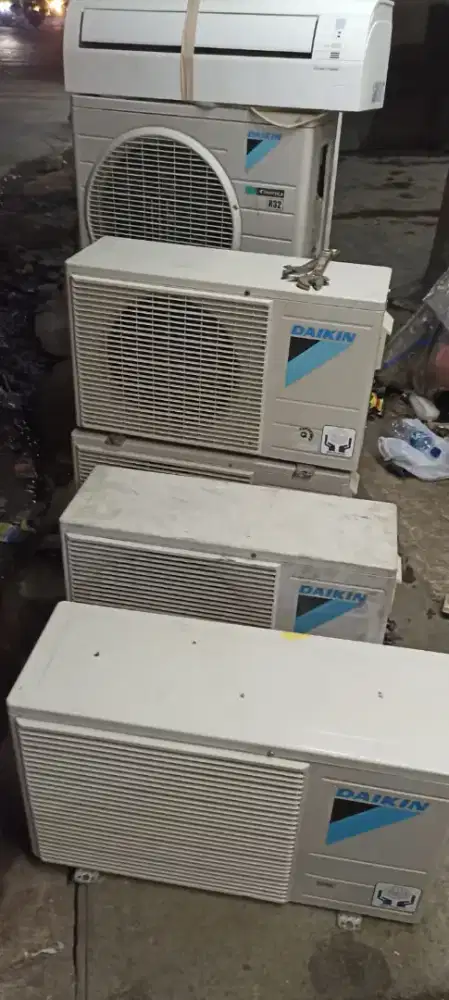 AC daikin thailand standar R410 & R32