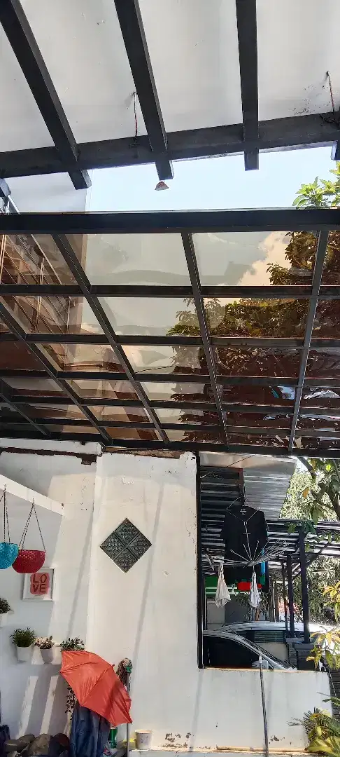 Kanopi solar plat