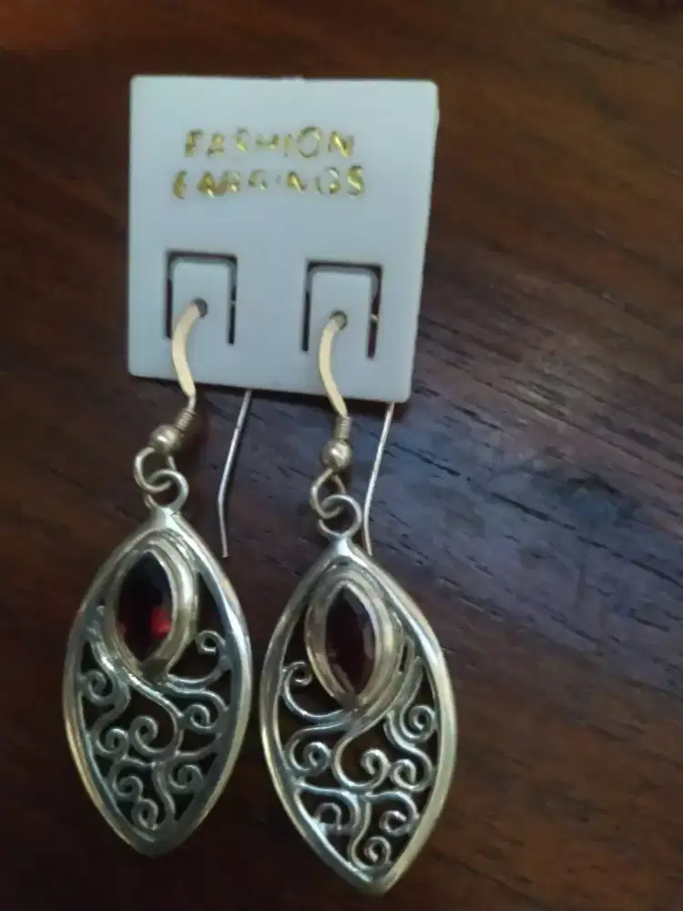 Anting silver unique