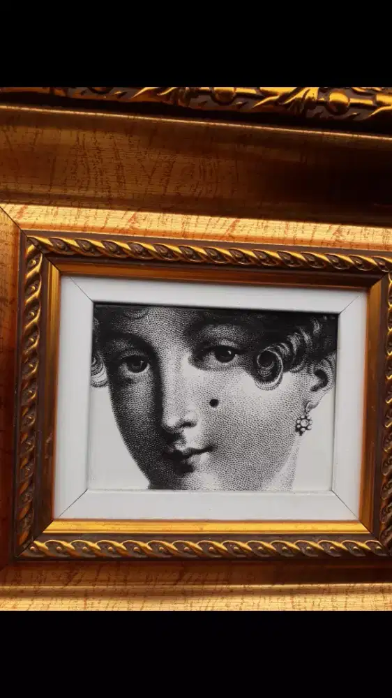 Antik lukisan diatas keramik made in italy eropa berbingkai ukir mewah