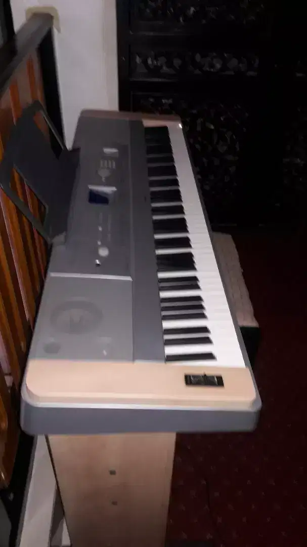 DIJUAL DIGITAL PIANO , MERK YAMAHA .
