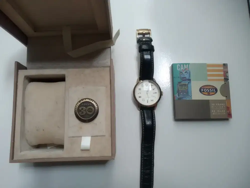 Fossil limited edition 30th anniversary