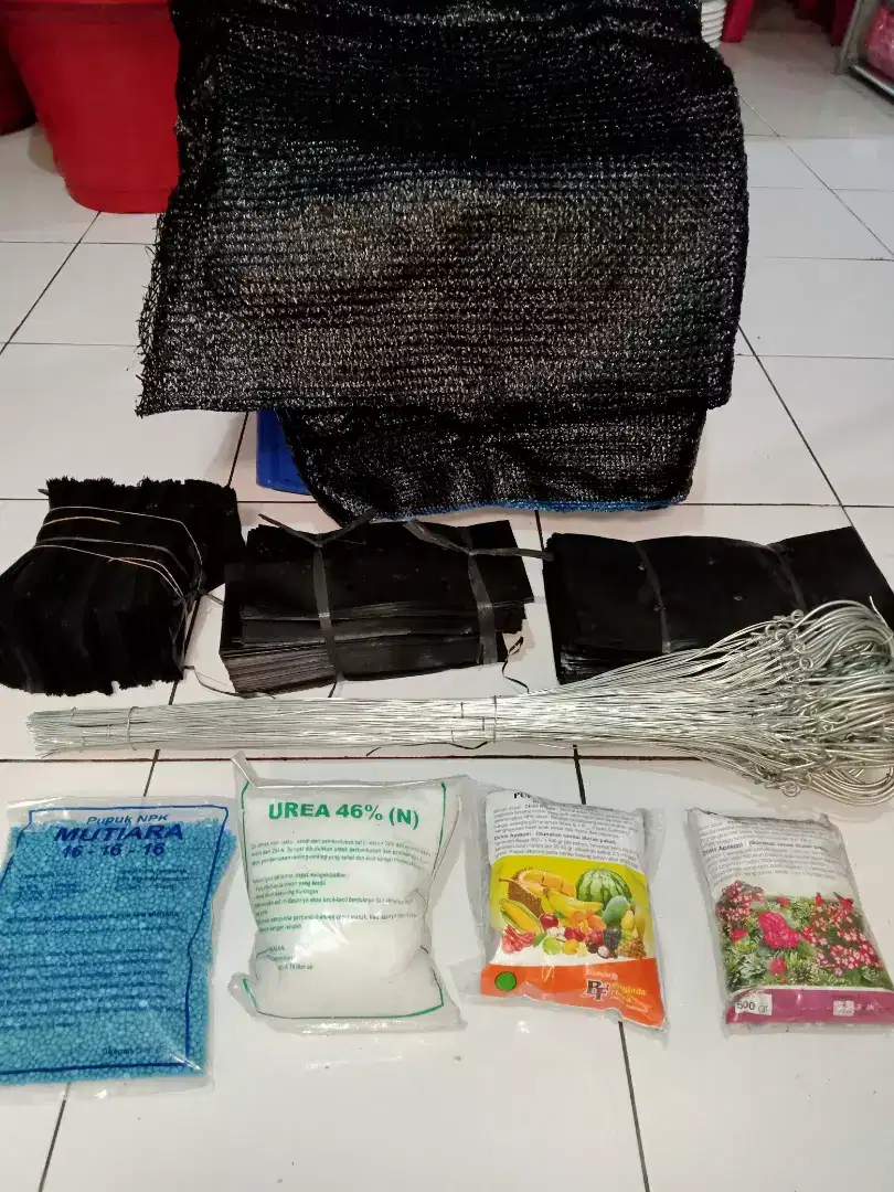 Paranet polibag NPK urea pupuk buah pupuk bunga kawat gantung