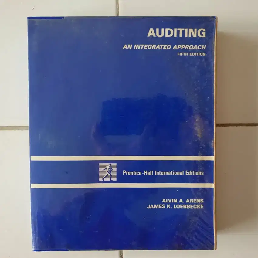 Auditing, 5th ed (tt, Prentice-Hall) - Arens, Loebbecke