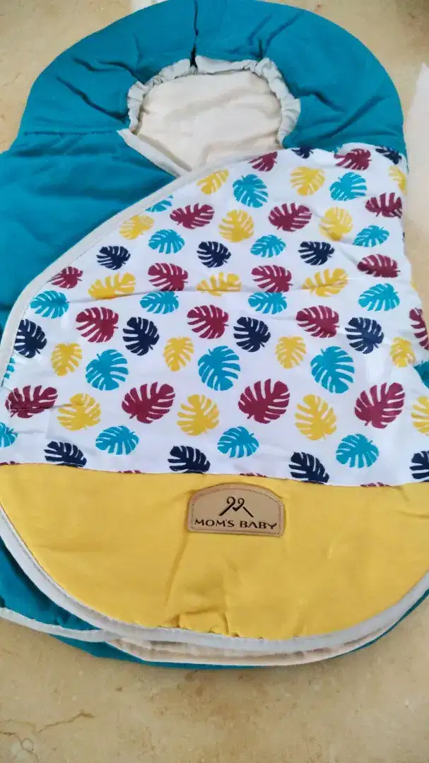 Selimut, gendongan bayi, nursing cover, bantal