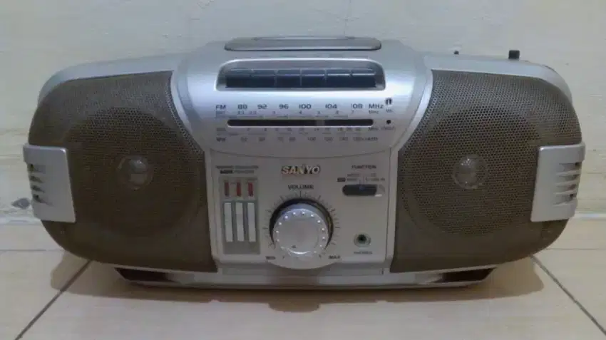 Radio Tape Jadul