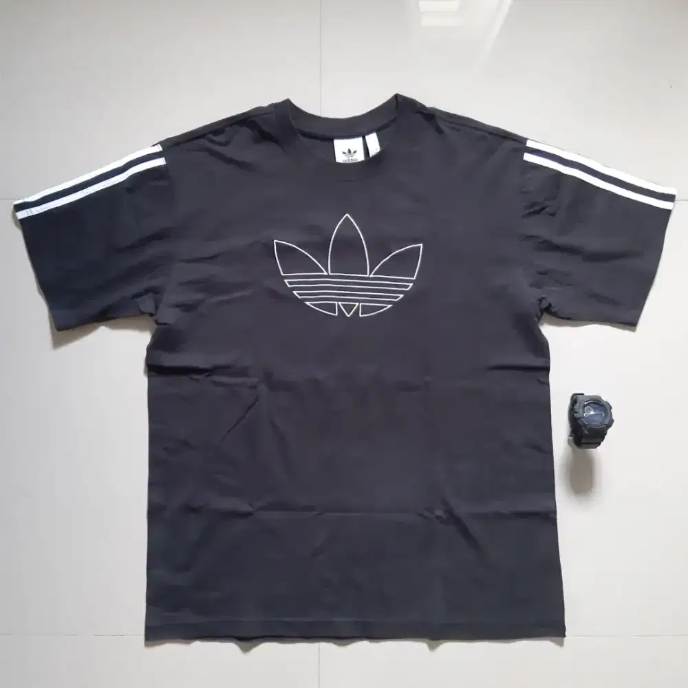 Kaos Adidas Outline TREFOIL TEE ORIGINALS / ED6263 / Original