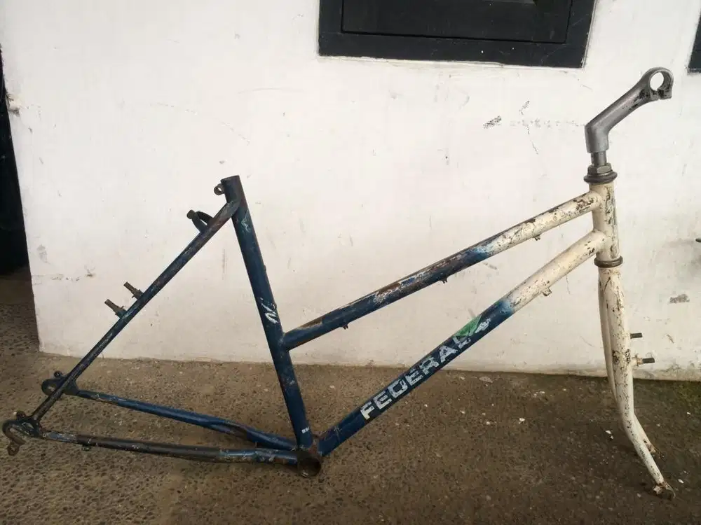 sepeda federal wild cat decal original jual murah Bu banget hari ini