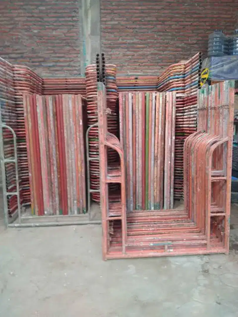 Menyediakan Scaffolding 1 set