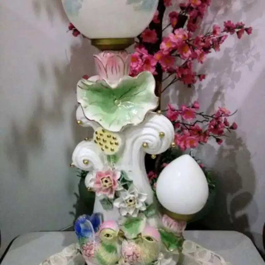 Lampu duduk keramik cina cab.2. T.57cm.