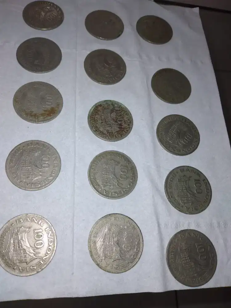 Uang koin RI Rp 100