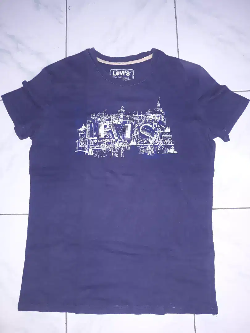 T Shirt/kaos LEVI'S Original size S