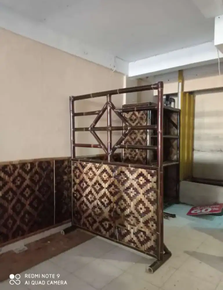 Partisi ruangan skat ruangan