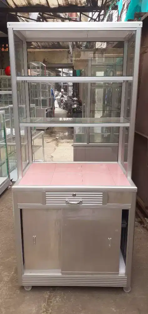 Etalase kaca kuliner P.75cm hordeng meja keramik