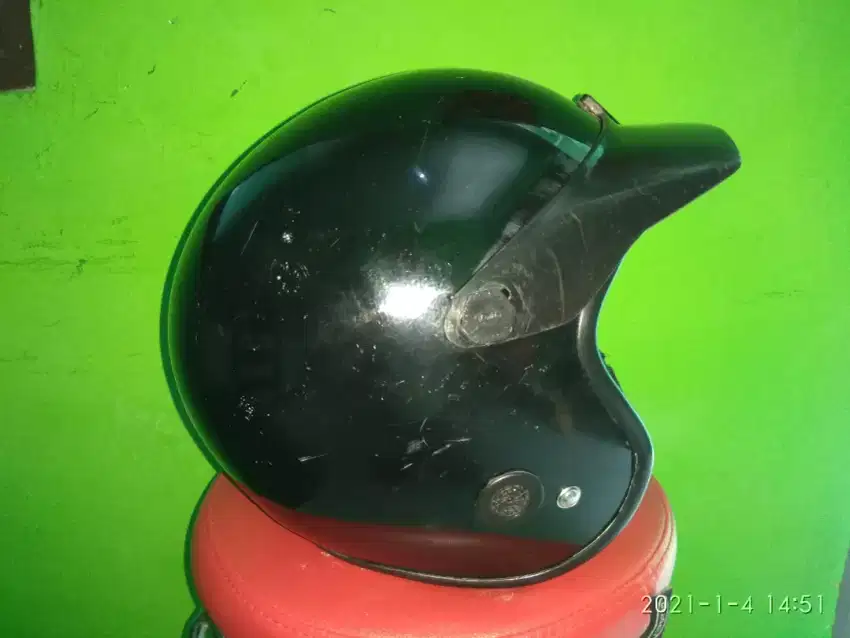 Helm kawasaki jadul, lawas, old, klasik, retro.