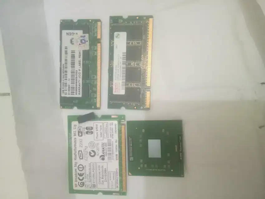 Memory 1 set internal/memori laptop HP. DDR 2