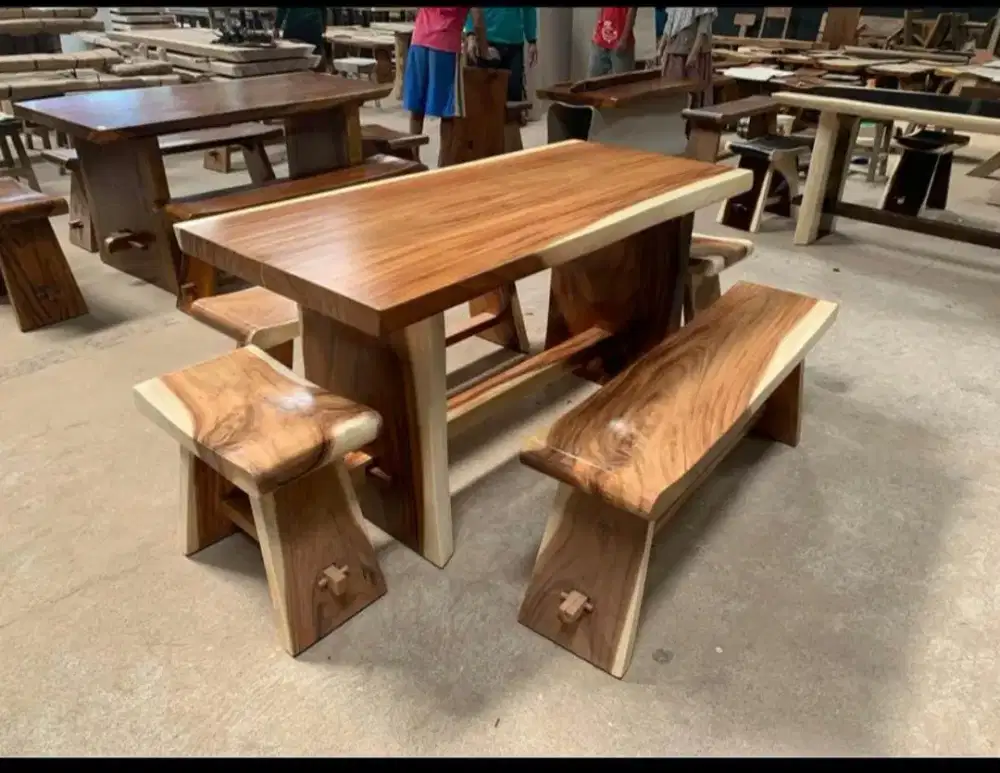 Set meja makan trembesi cckl