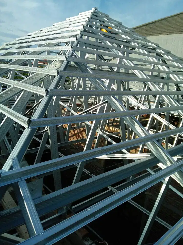 Rangka atap baja ringan by dj3 / jual atap rumah anti rayap