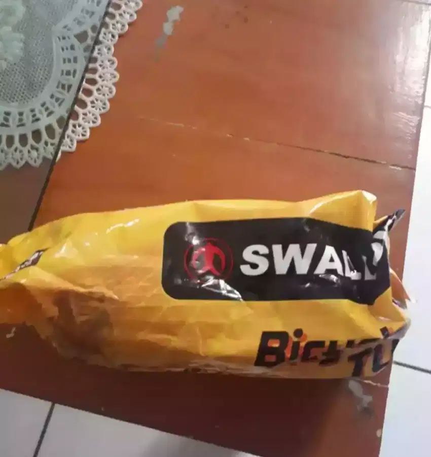 Ban dalam Swallow 16 Pentil lurus