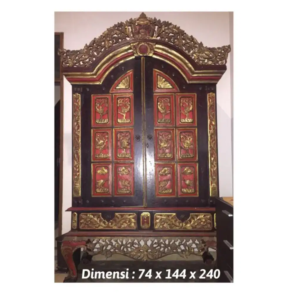 LEMARI PAKAIAN KUNO/ANTIK/UKIRAN