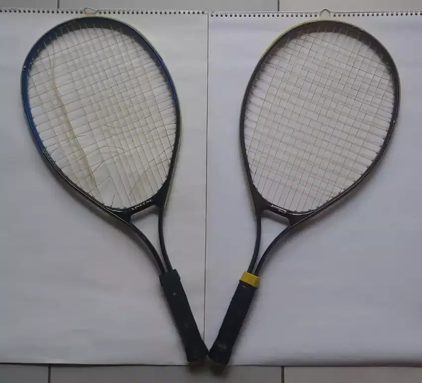 Raket Tennis XINRONG sepaket (2 pasang)