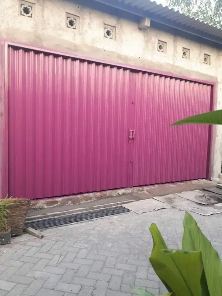 Roling door folding gate