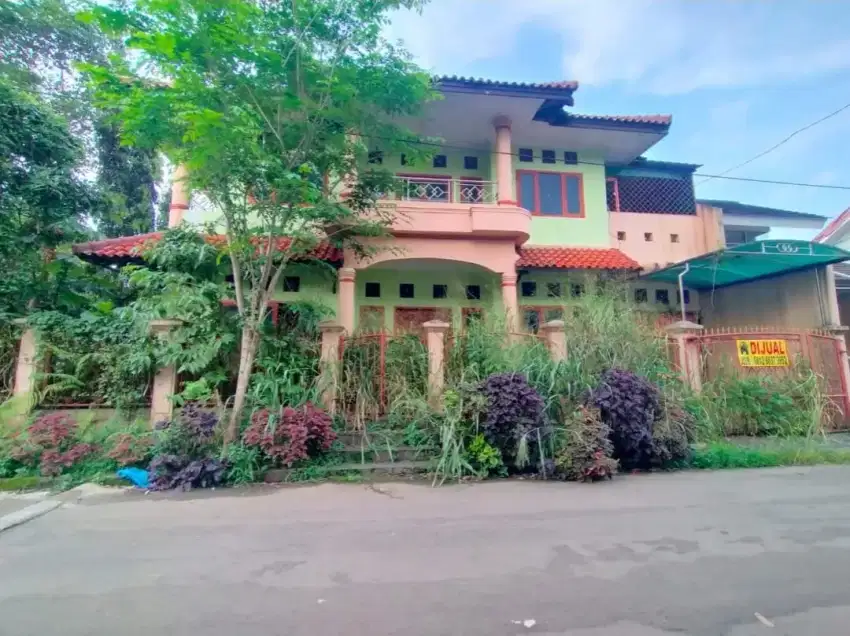 Dijual rumah KRR Kebun Raya residence