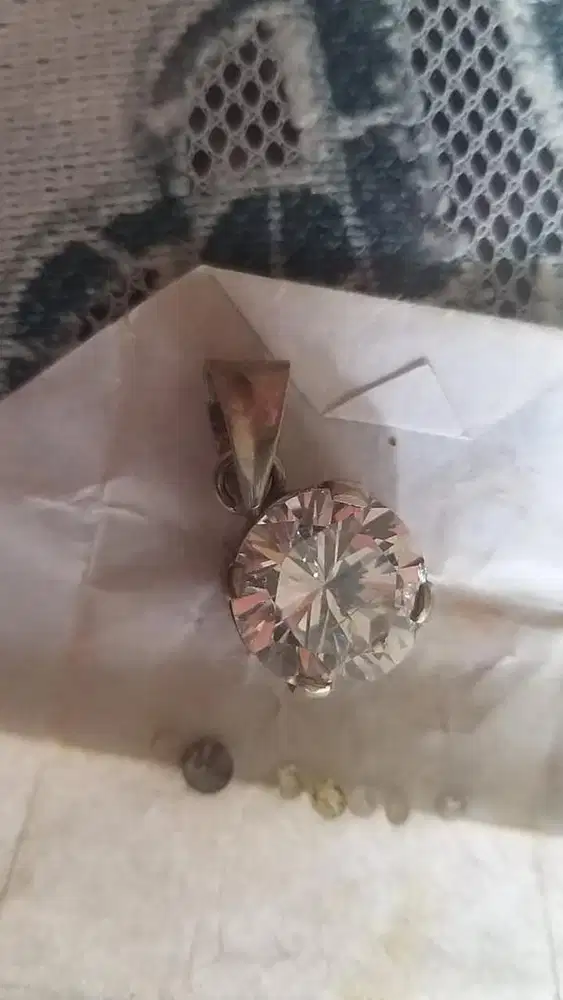 TERIMA JUAL BELI EMAS DAN BERLIAN HARGA TINGGI