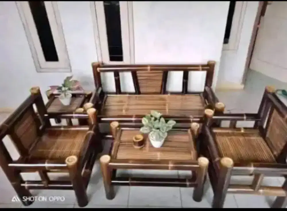 Kursi bambu minimalis