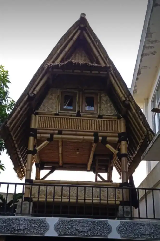 Saung kamar diatas