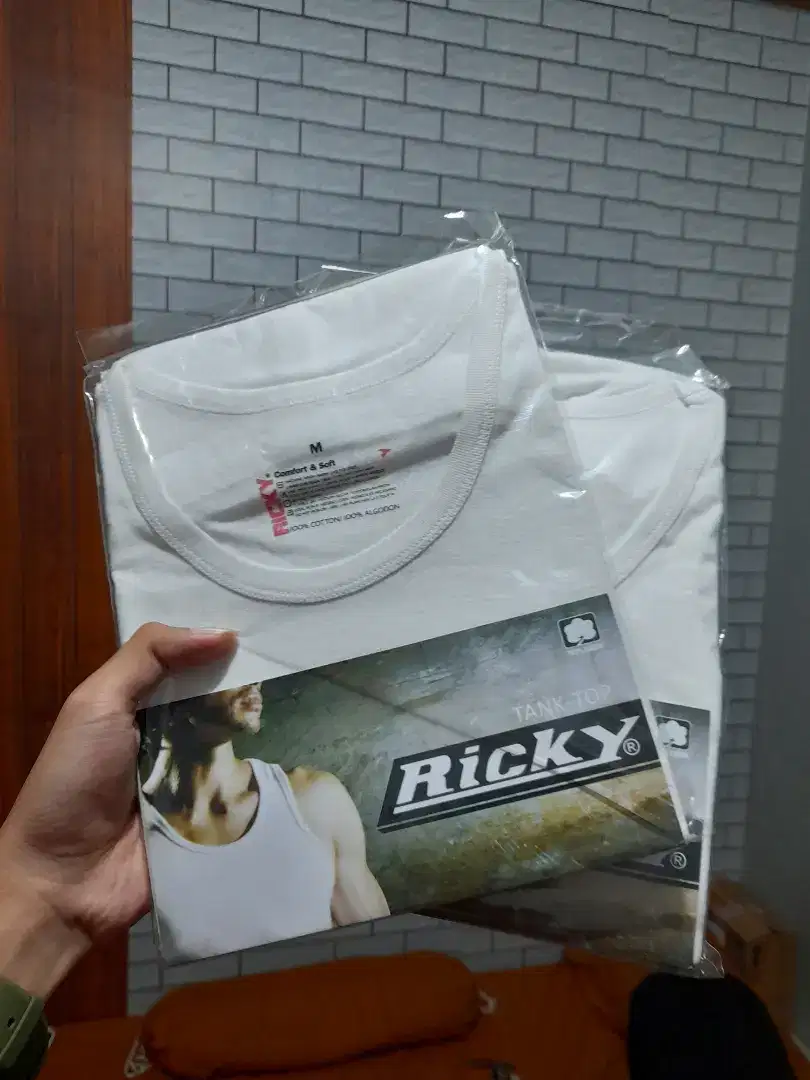 Ricky Tank-Top pria ukuran M, 100% Katun, Setengah Harga!