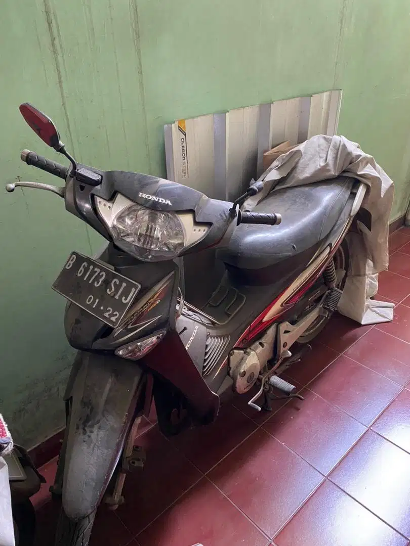 Sepeda Motor Honda Supra X 125 D 2007 Supra-X Hitam Minus Pajak