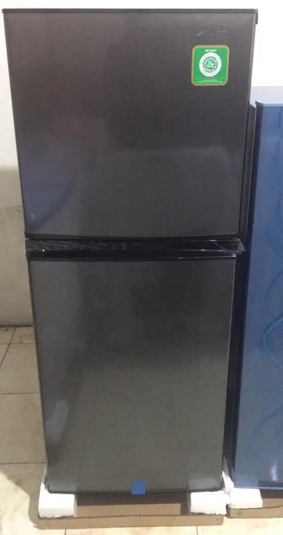 Kulkas 2 pintu Sharp 236 NHS