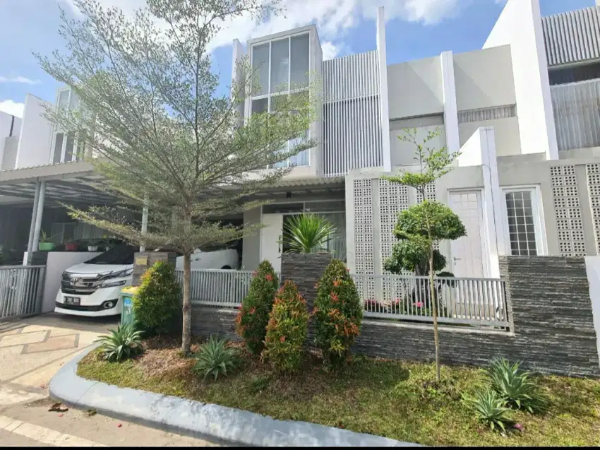 PENAWARAN MENARIK RUMAH SIAP HUNI LENGKAP DENGAN PERABOT DI CITRALAND