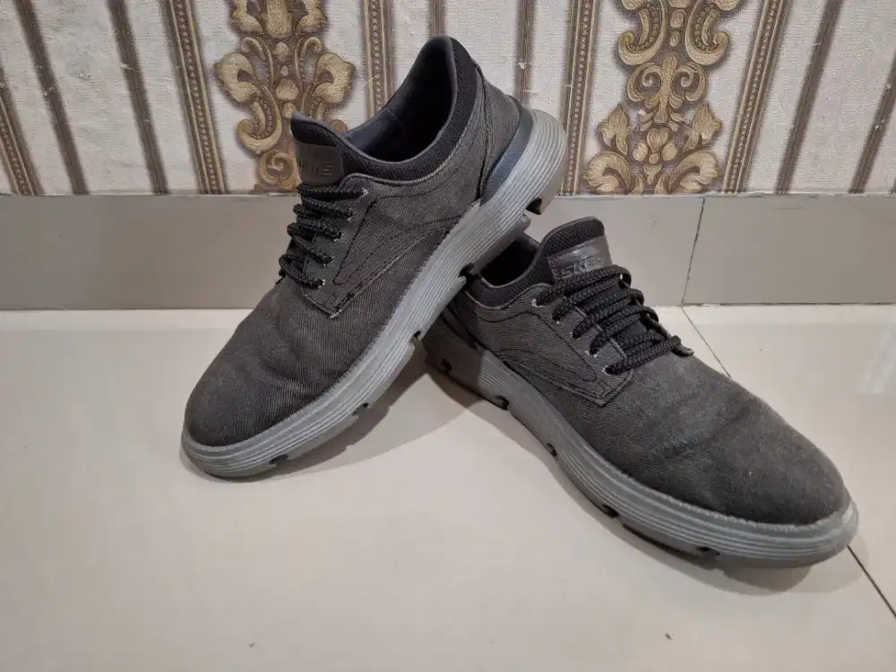 Sepatu Skechers (original)
