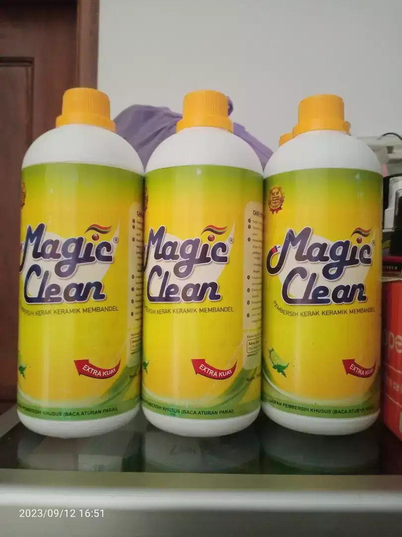 Magic Clean 1 liter, Pembersih Lantai keramik Dll  yg Membandel