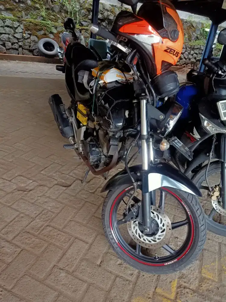 Dijual Tiger Revo 2010