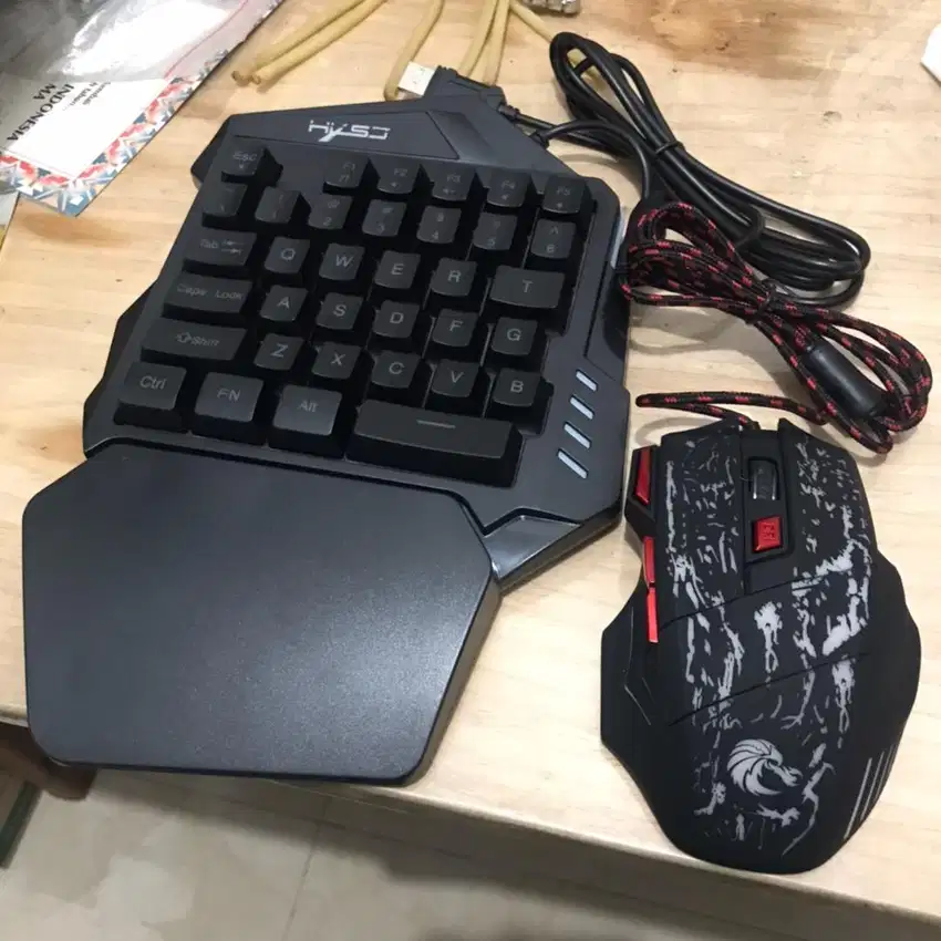 one handed keyboard dan mouse gaming hxsj set