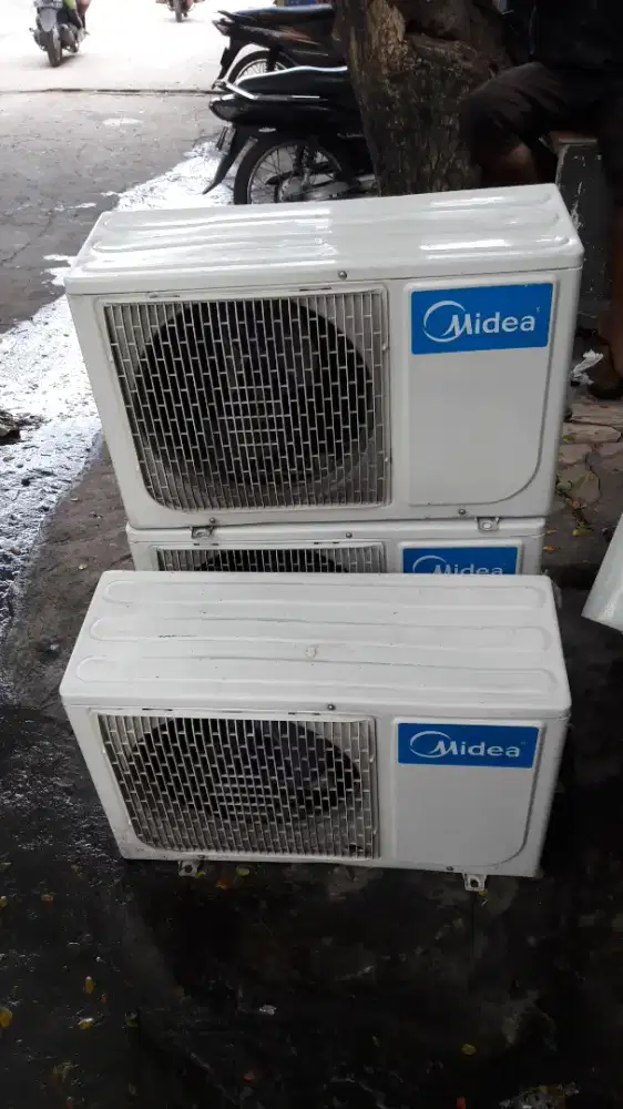 Punya AC rusak kami siap beli daripada menuhin tempat