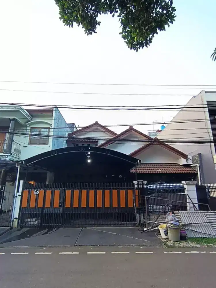 Rumah siap huni dengan kondisi aesthetic