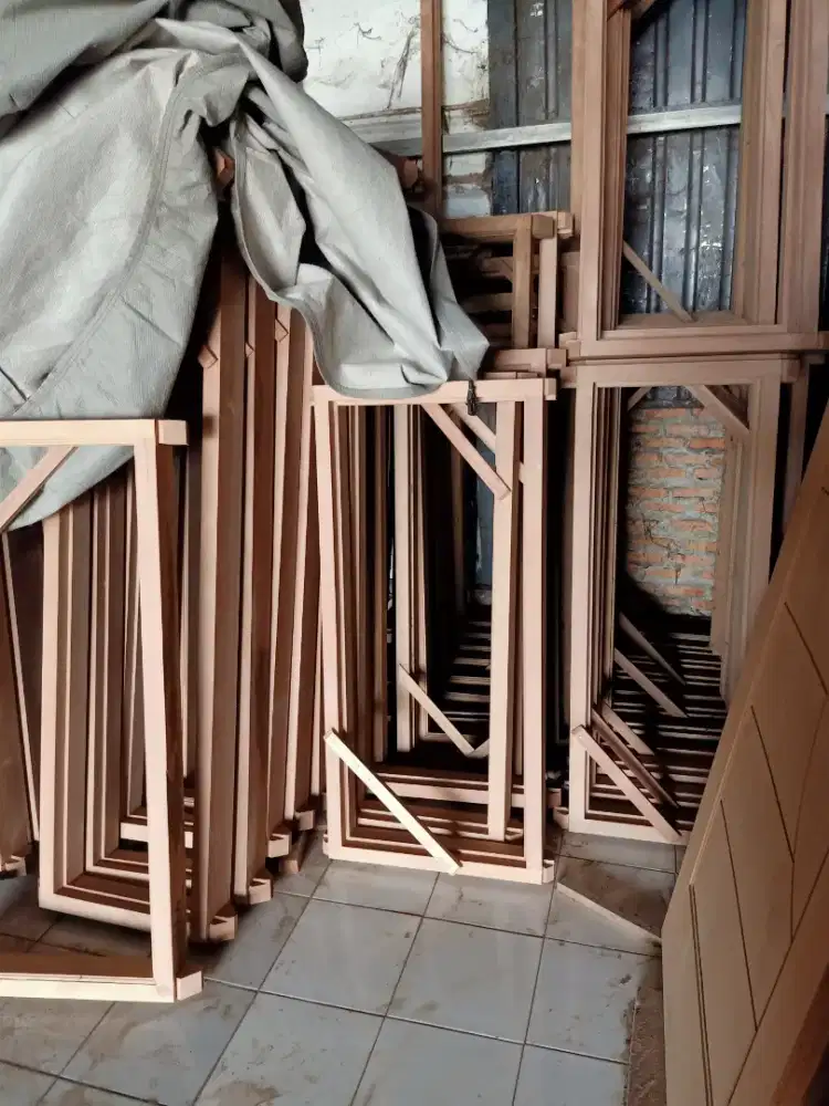 Pintu kusen jendela oven bisa jasa pasang kunci engsel